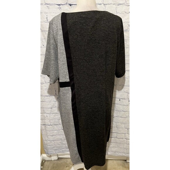Avenue Plus Size Rayon Blend Black & Gray Short Sleeve Midi Dress Size 14/16 - Picture 4 of 8